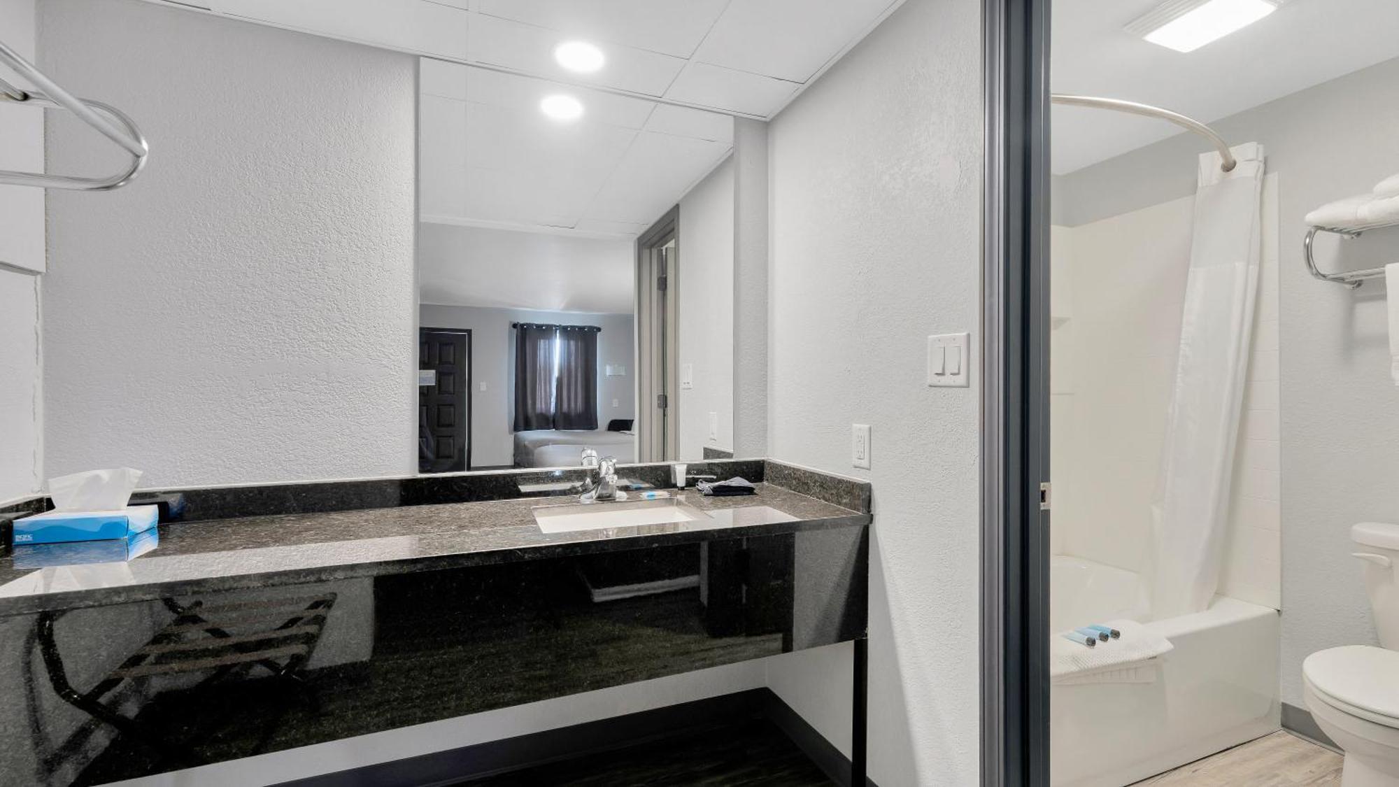 Schmidt'S Creek Hotel Osage Beach Esterno foto